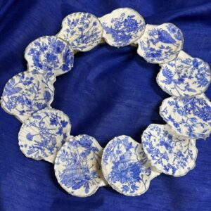 Beachwave Blues Scallop Shell Wreath