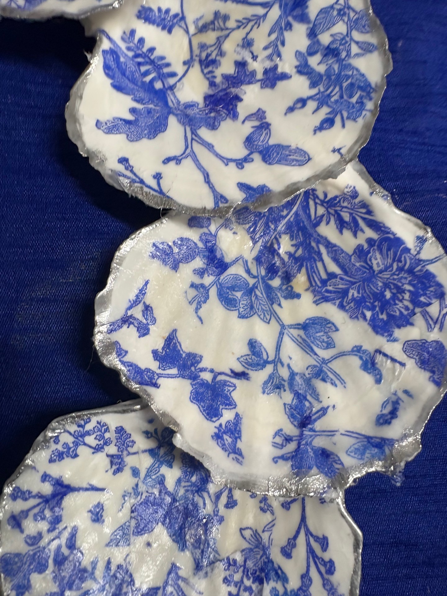 Beachwave Blues Scallop Shell Wreath - Image 2